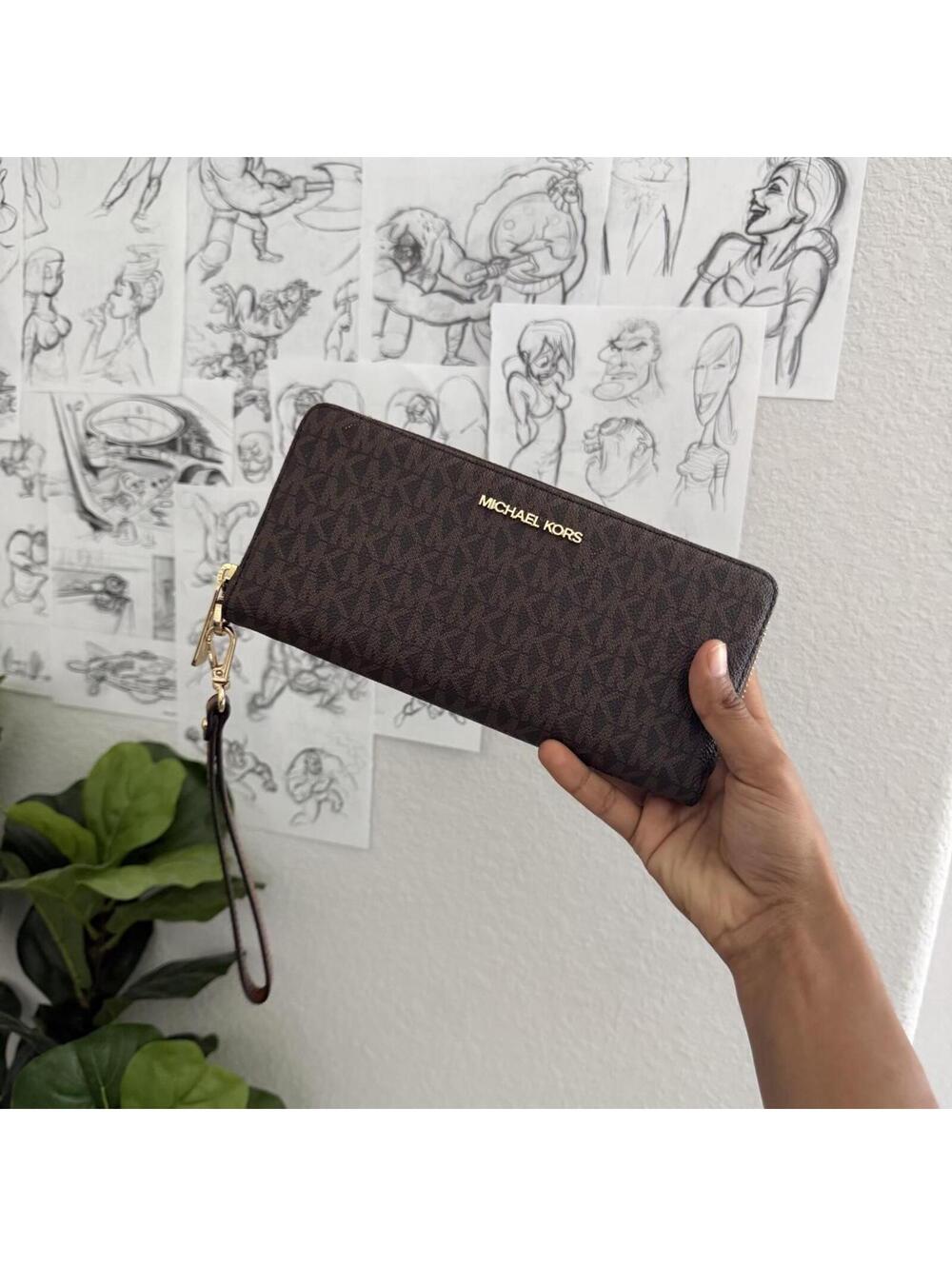 Micheal Kors wallet
